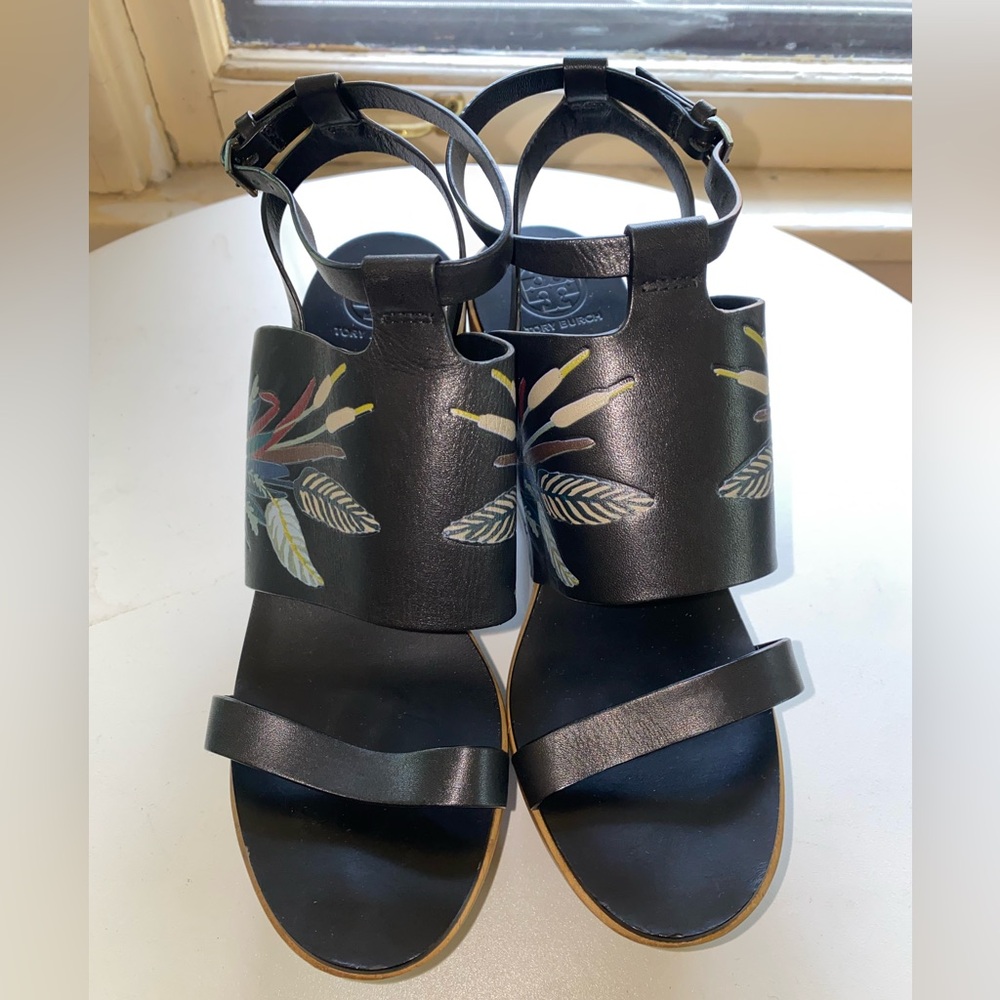 Tory Burch Platform wood and leather Sandals - size 7